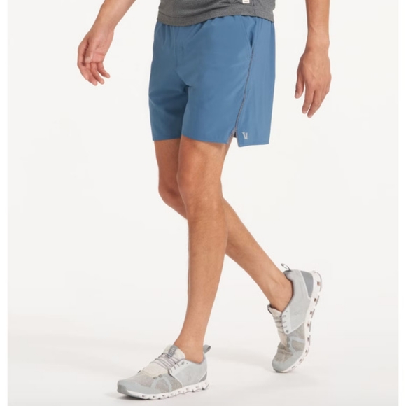 Vuori Trail Shorts Pool Blue - New with tags-Large - Picture 2 of 2